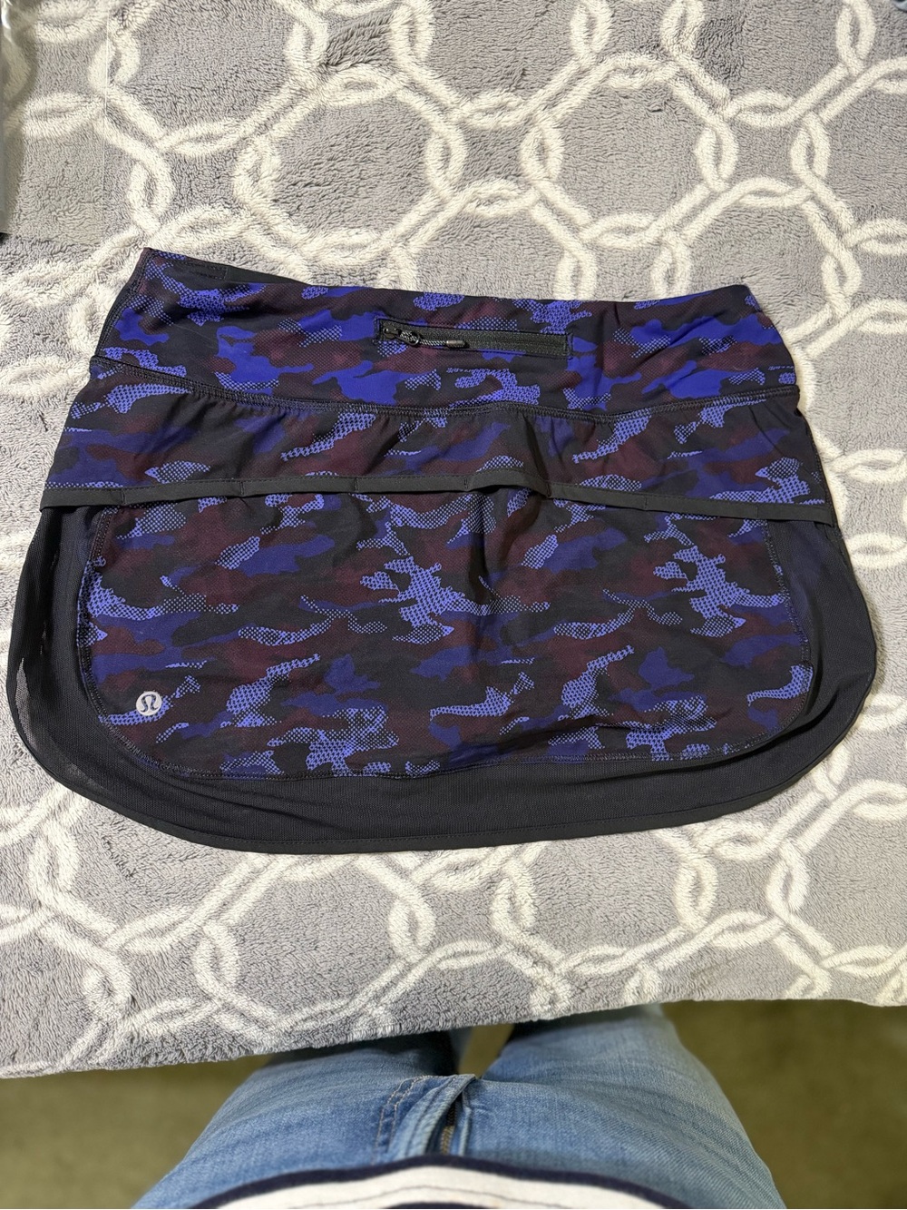 Lululemon Pace Setter Skirt Shorts Size 6 Purple Camo Running - Picture 3 of 10